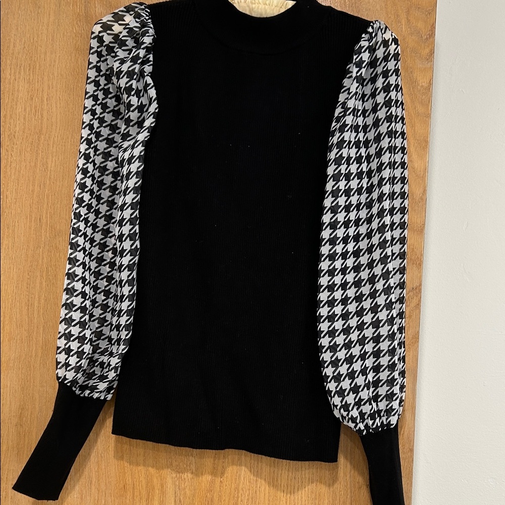 Elegant Black and White Houndstooth Women's Top